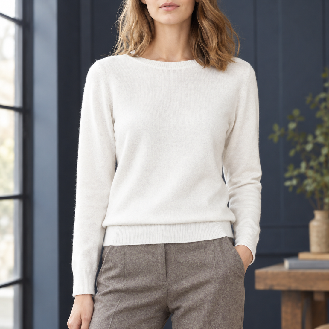 Lorelai-Elise Crew Neck Sweater - White