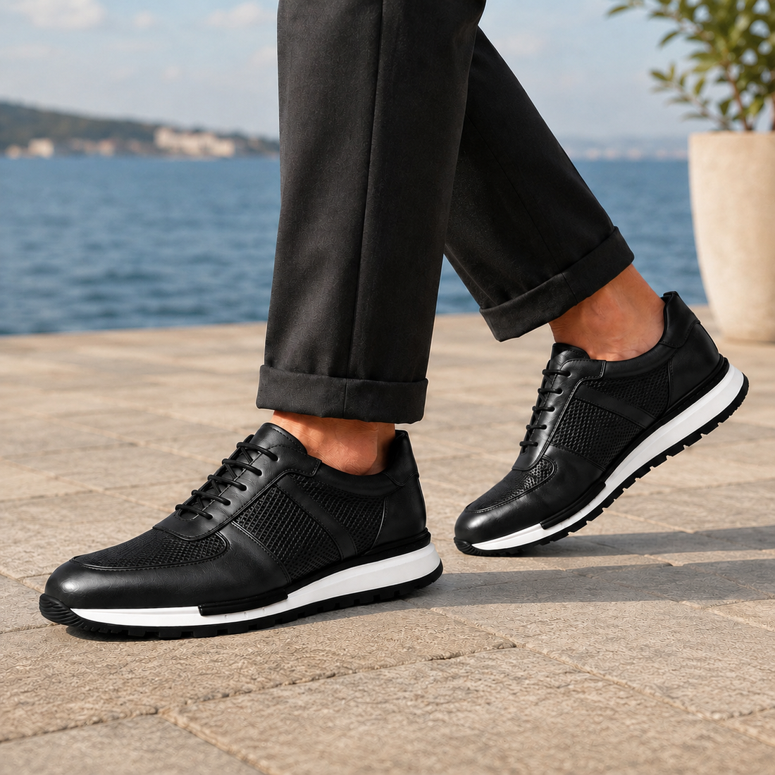 Vittorio Leather Sneakers - Black