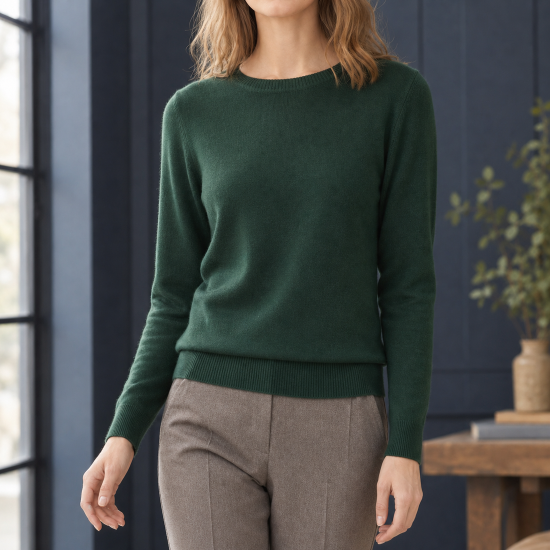 Lorelai-Elise Crew Neck Sweater - Dark Green