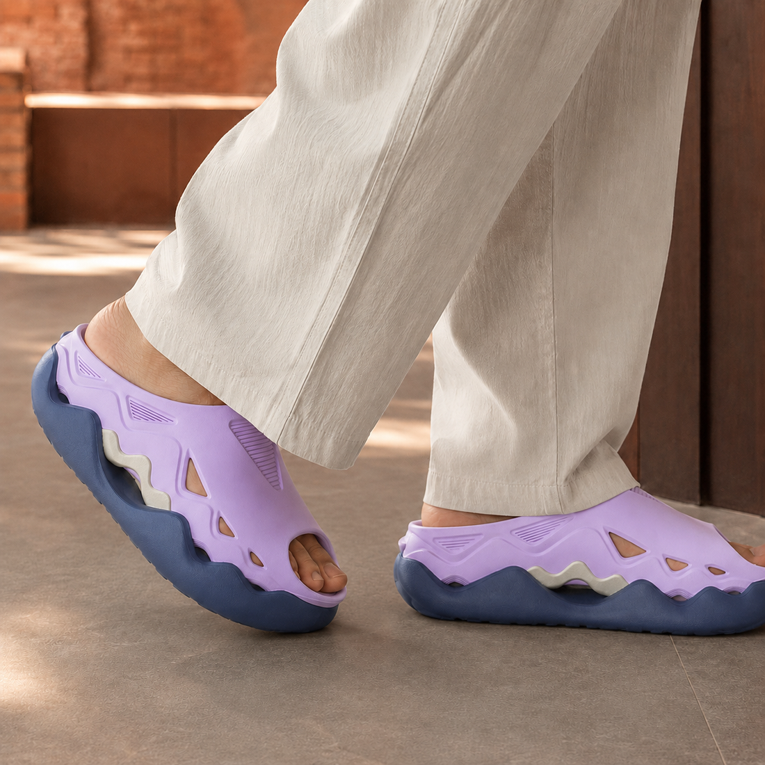 Falconi Sculpted Clogs - Lilac