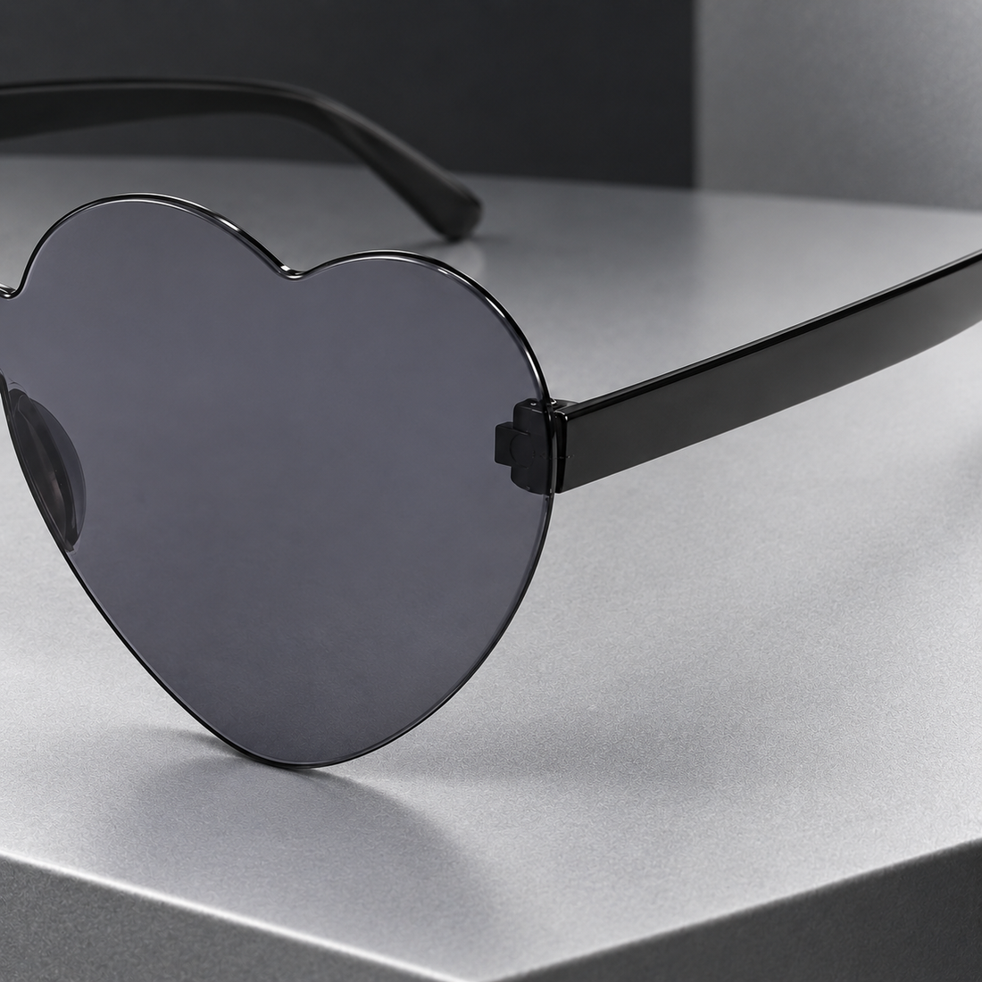 Fulbert Heart Sunglasses - Lead Product Detail