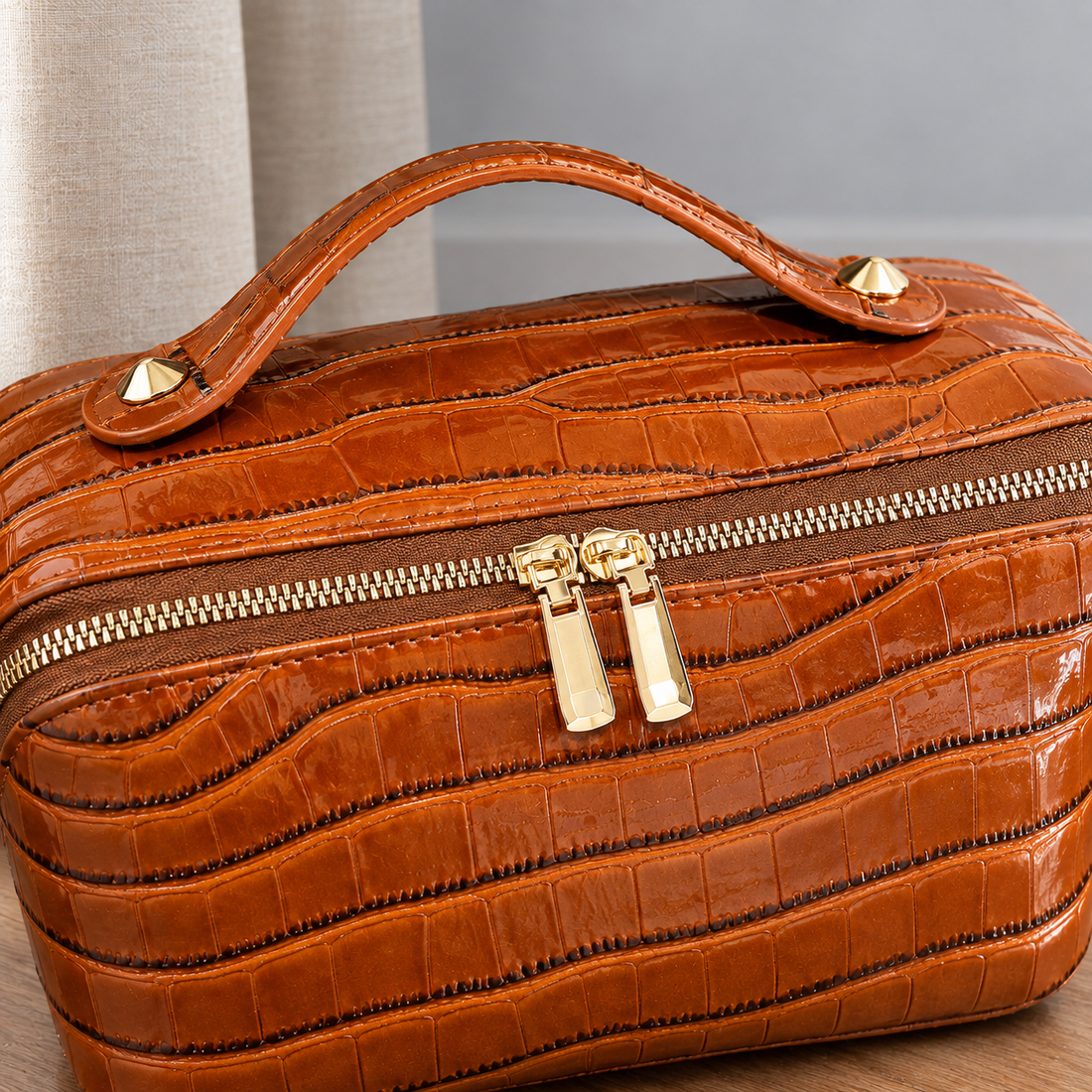 Fermo Croc Cosmetic Bag - Lead Product Detail