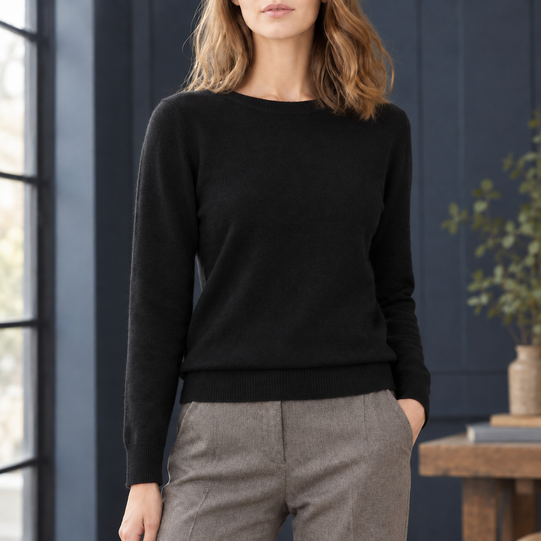 Lorelai-Elise Crew Neck Sweater - Black